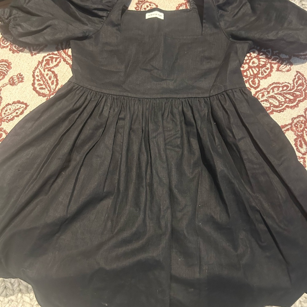 100% Linen mini puff sleeve dress